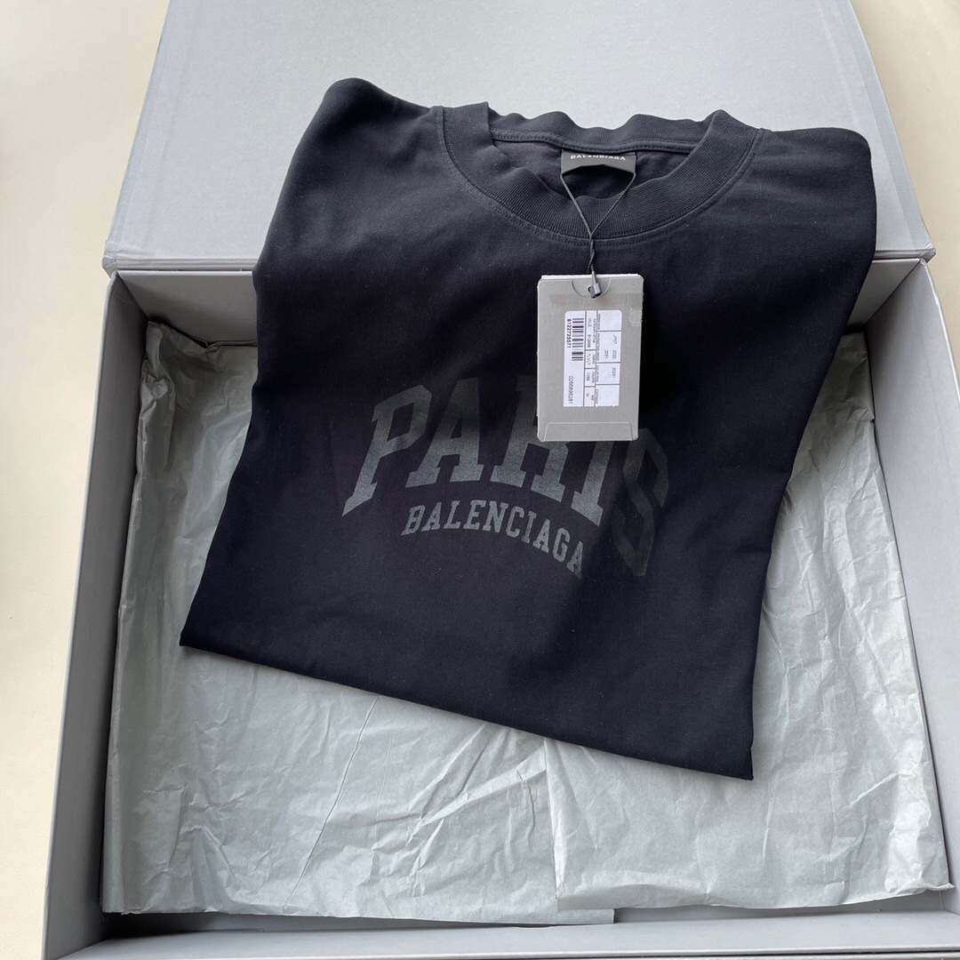 P209 PARIS印花短袖全黑