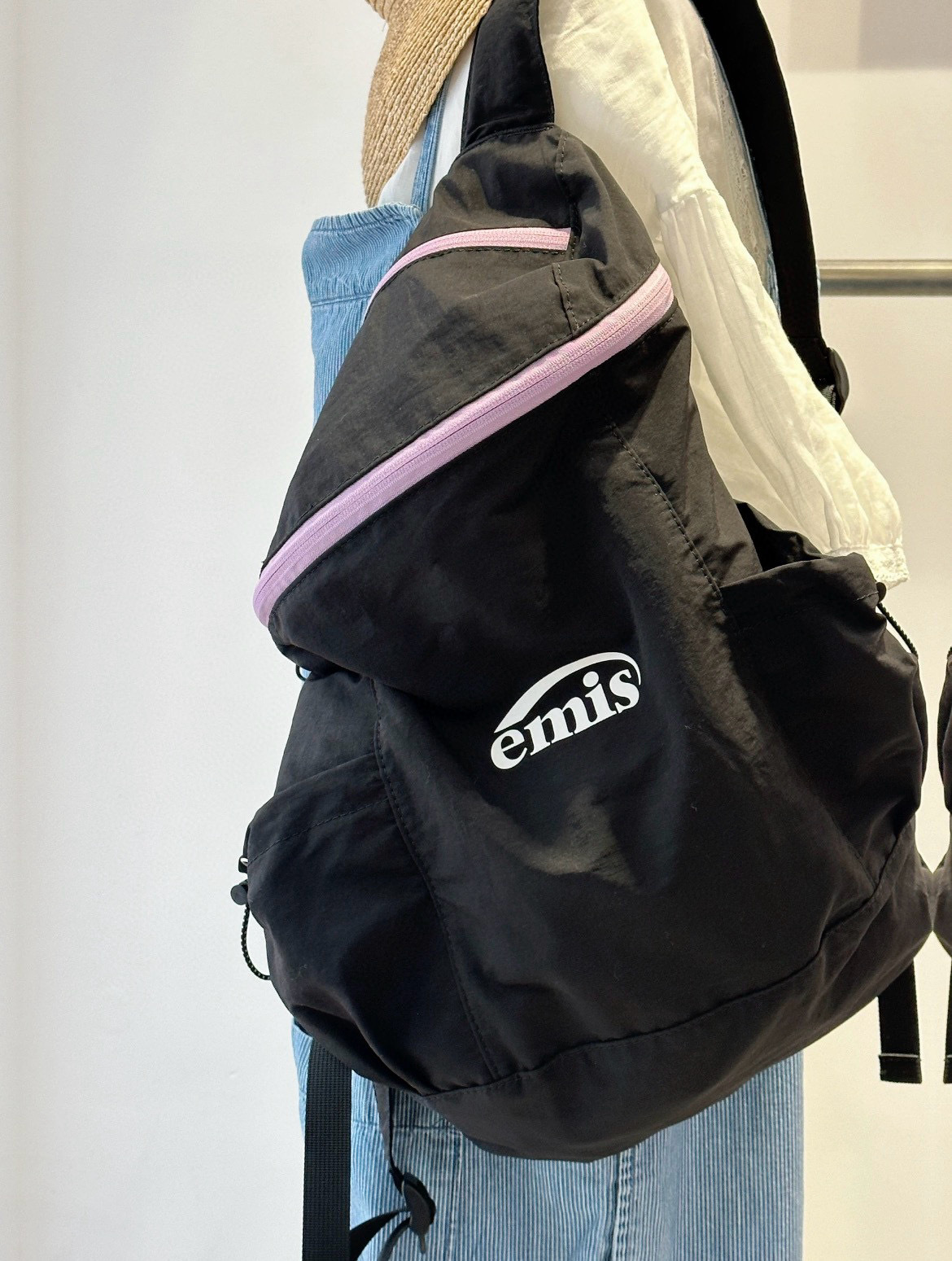 1501 Emis Nylon Backpack - Black / Cream, 33 x 12 x 42 cm