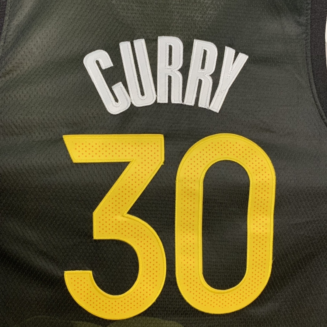 （款号S030）【顶级刺绣版本】挂拍图 独家上新 NIKE×NBA 金州勇士队2023最新款金色莲花球衣 斯蒂芬库里30号球衣专柜zp一比一 NBA耐克nike篮球衣 球衣 超透气网眼面料 赶 · image 6