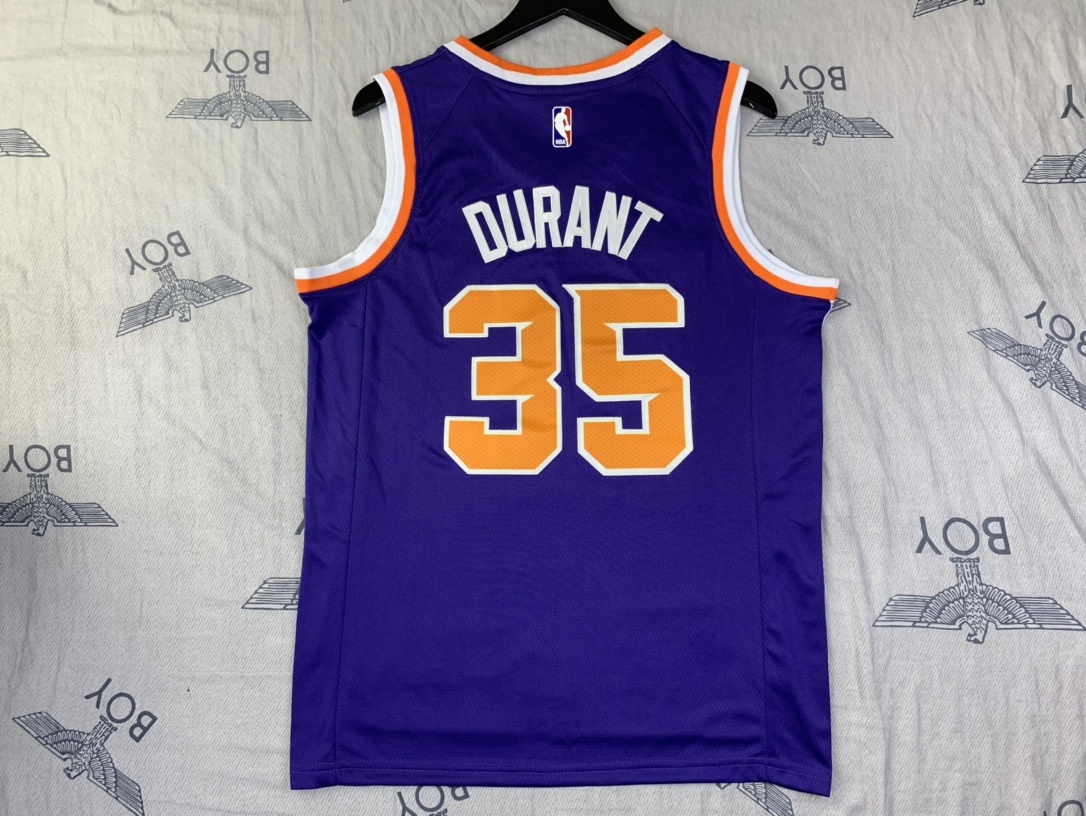 （款号S0035）平铺实拍图 独家新款 NIKE NBA凯文杜兰特35号球衣 太阳队新款立体字母复古杜兰特球衣字母和英文采用高品质密锈 领口采用圆领设计上身效果超级好 球迷可搭配情侣打球健身休 · image 7