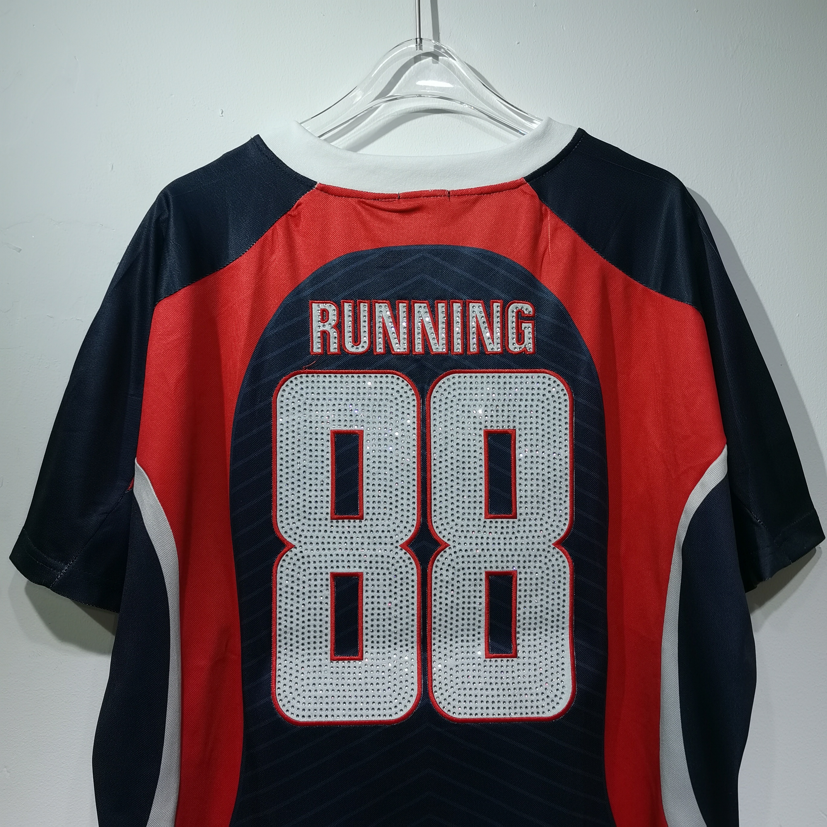 CT019​​ R.C.品牌运动风网眼T恤透气网眼面料简约运动感胸前“running cheetahs”字样和品牌标志V领设计舒适又时髦日常休闲  蓝色 白色SMLXL · image 6