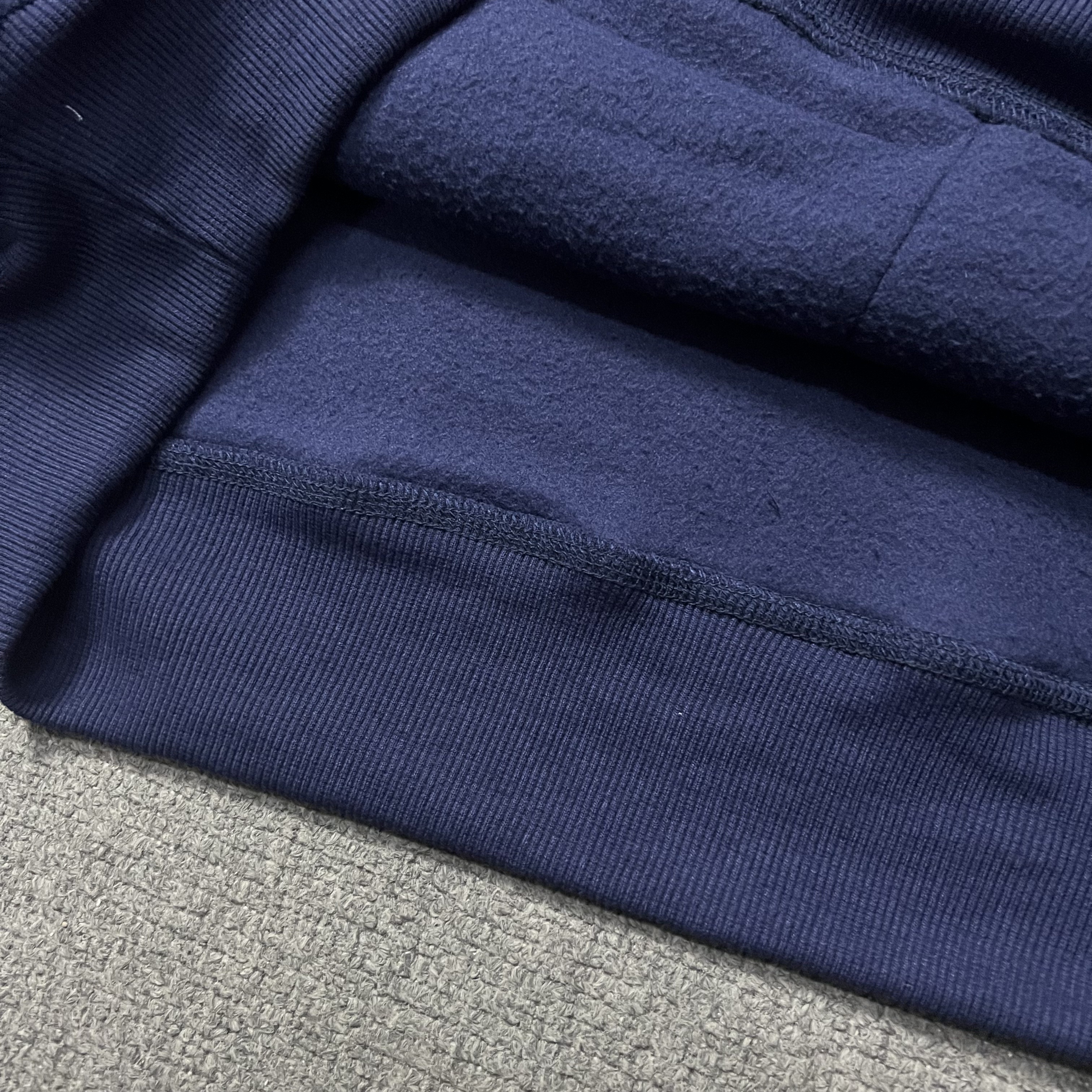 A86#  Unisphere Fleece · image 24