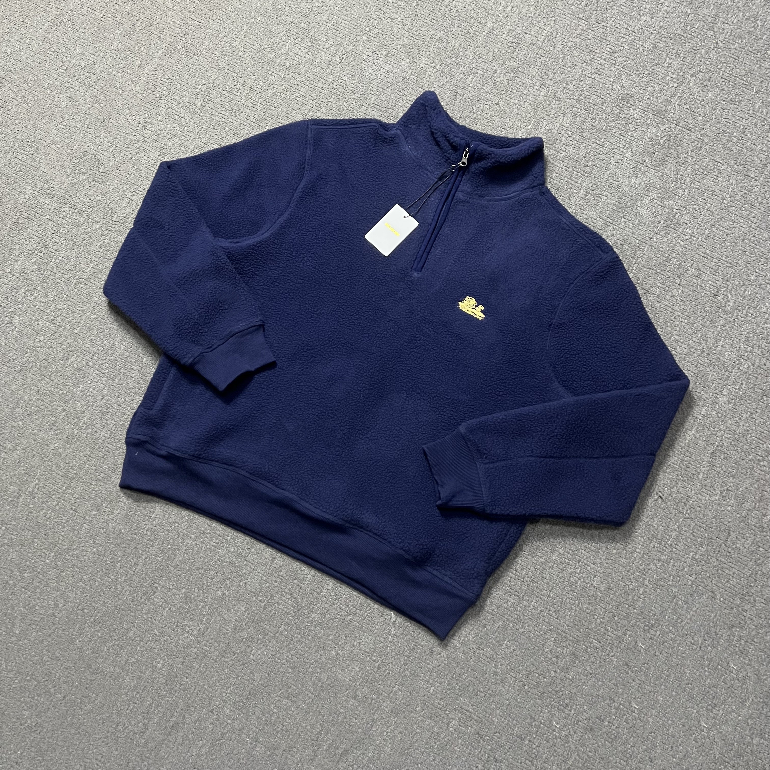 A86#  Unisphere Fleece · image 30