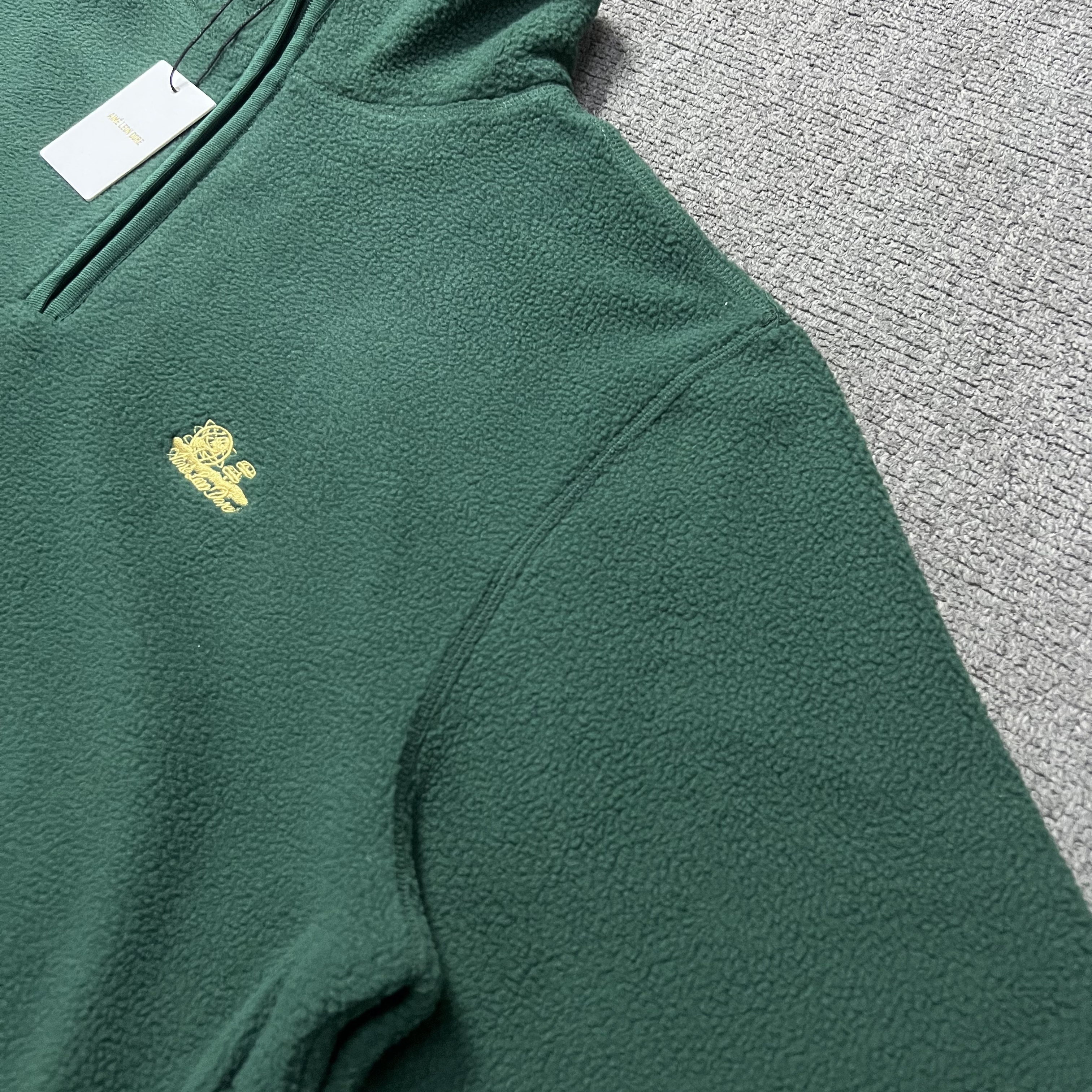 A86#  Unisphere Fleece · image 33