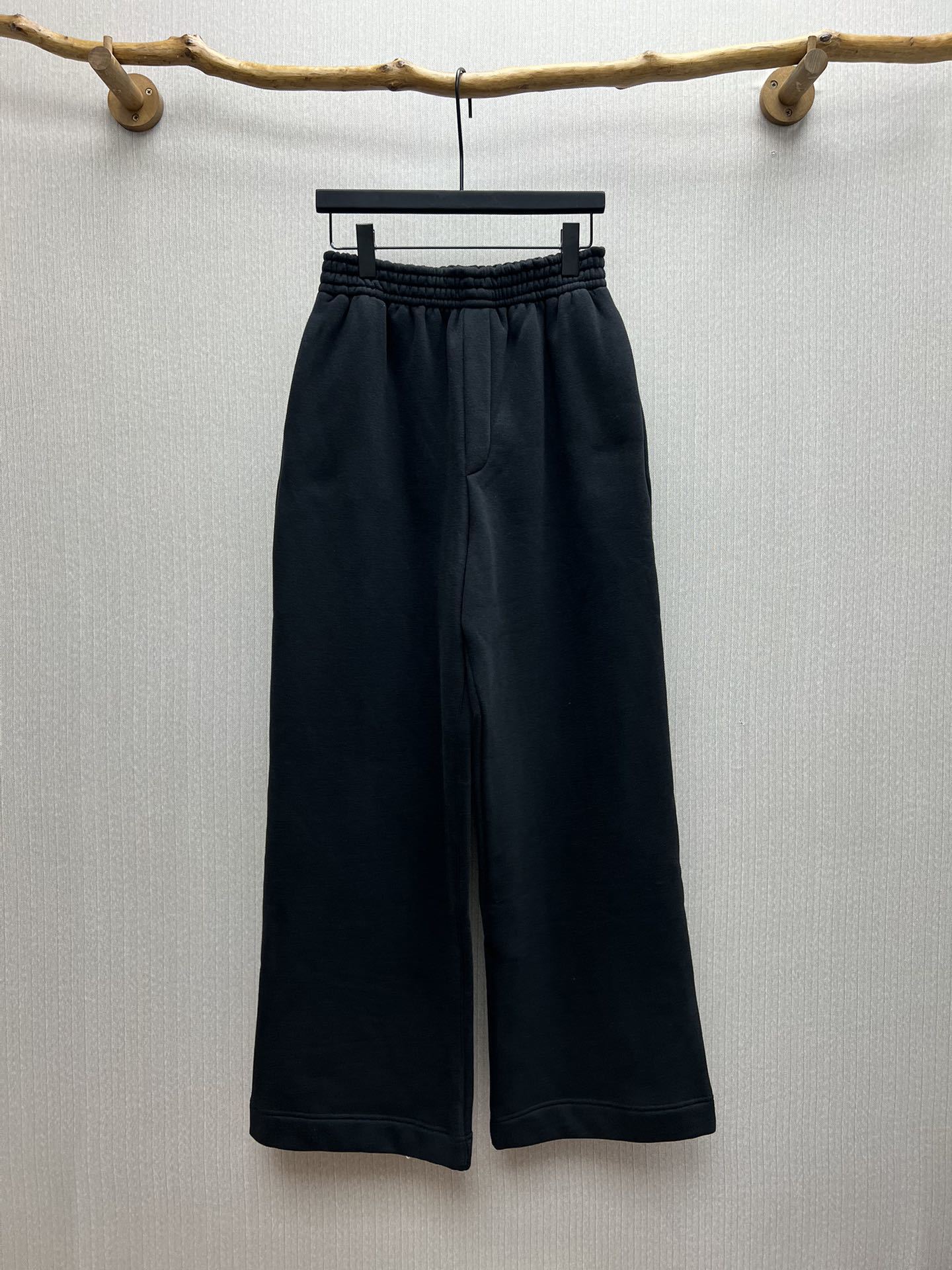 QB 54 TR 裤子 · cover