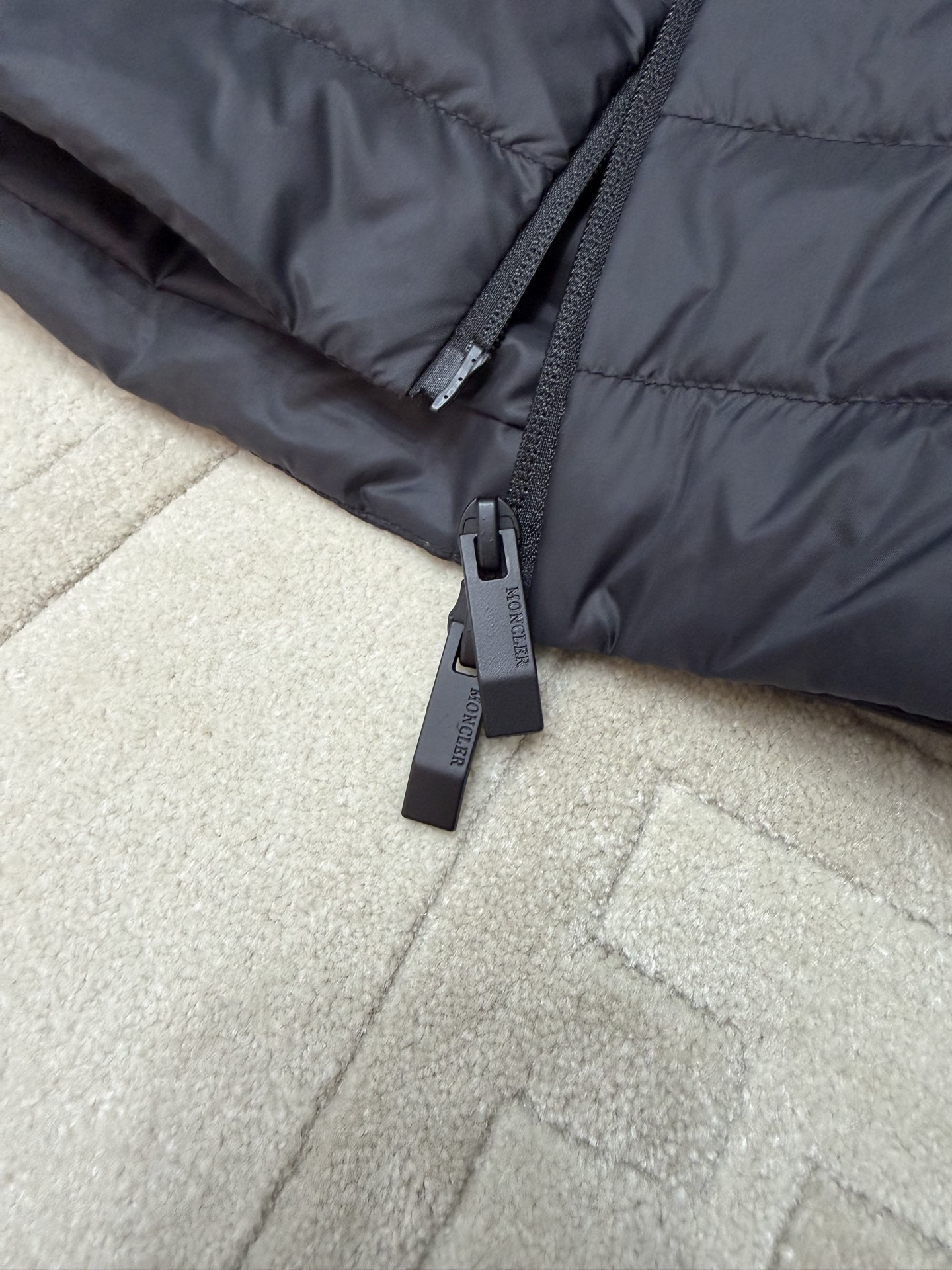 MZ33   蒙羽绒 · image 17