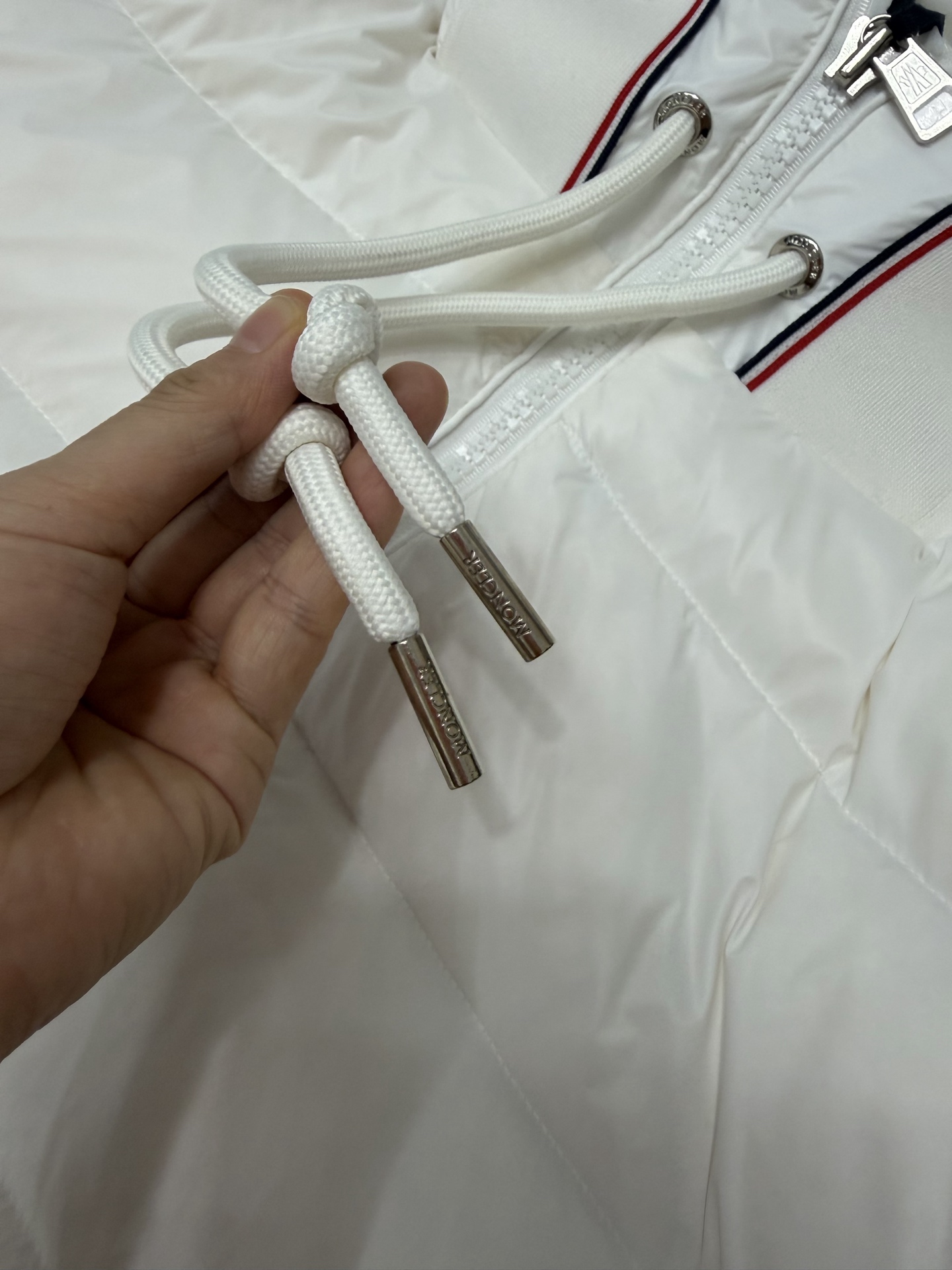 MZ67   蒙羽绒 · image 12