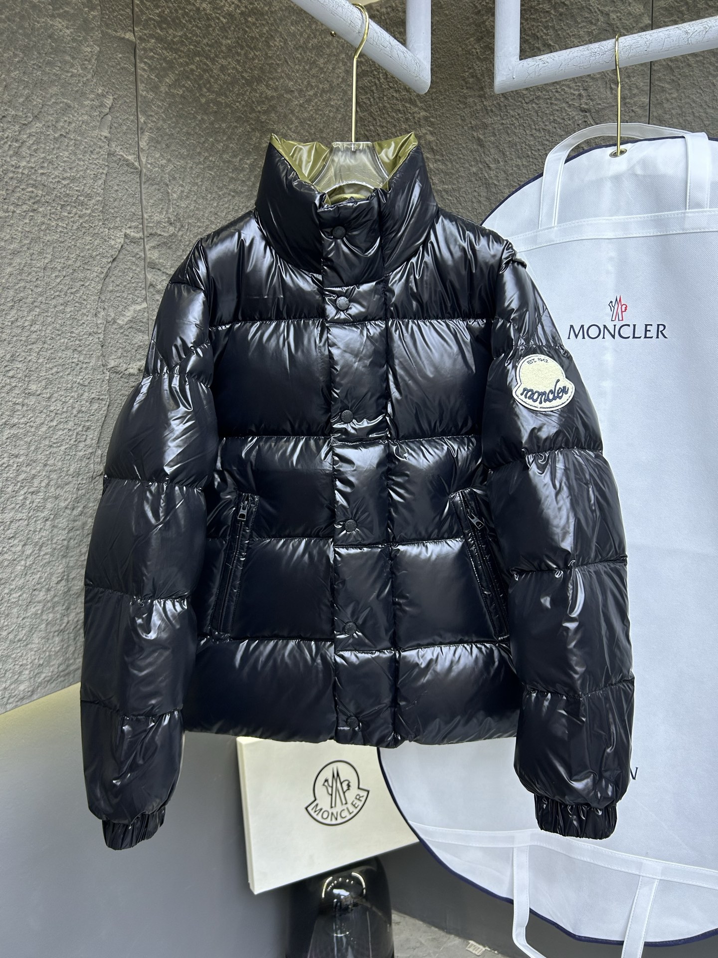 OM23   蒙羽绒 · image 19