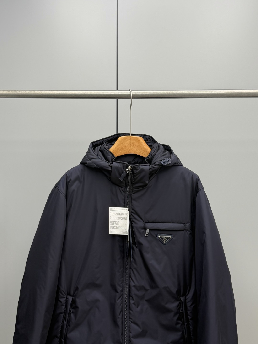 MZ05普拉达羽绒服 · image 9