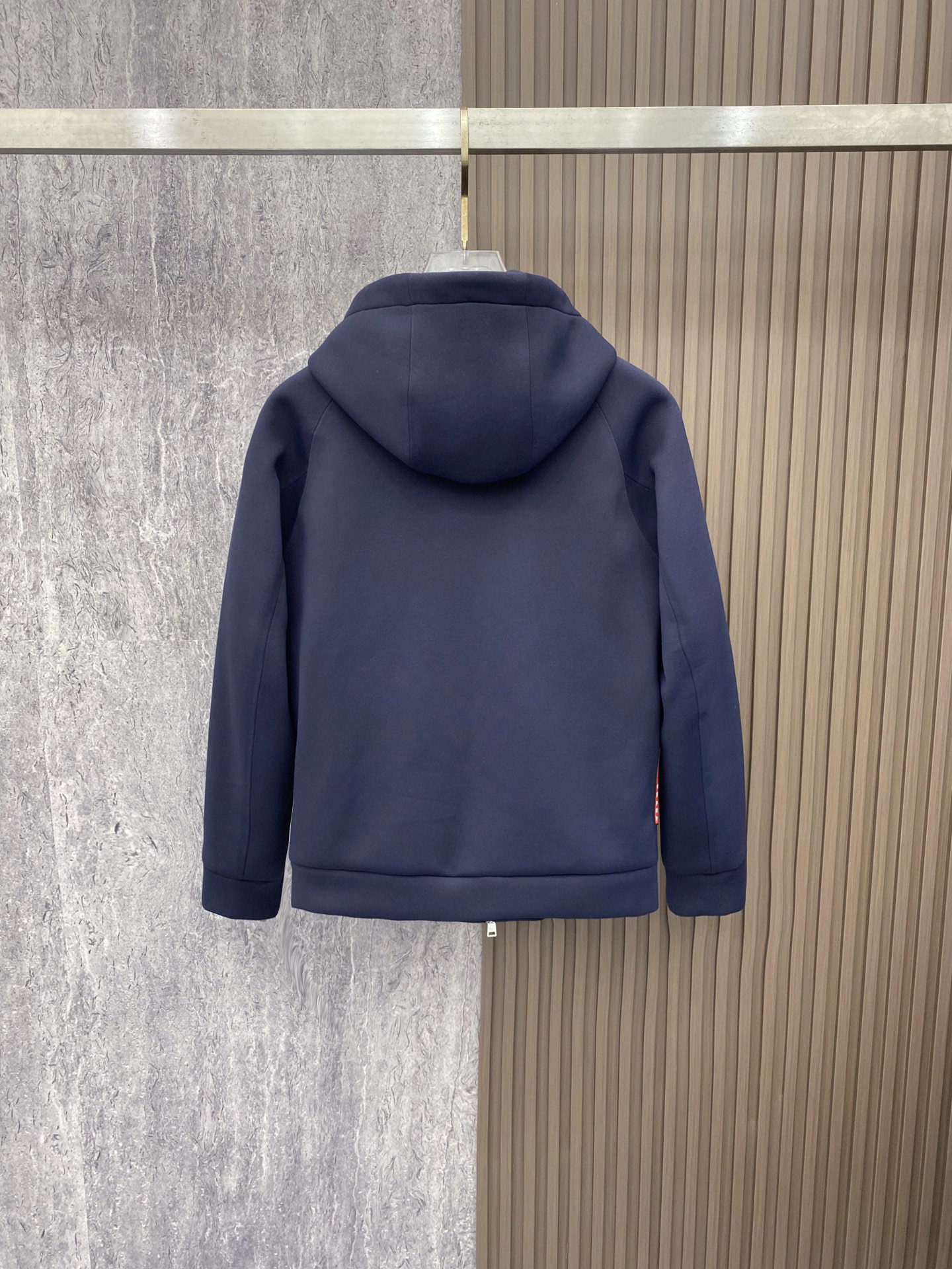 KLE395普拉达羽绒服 · image 9