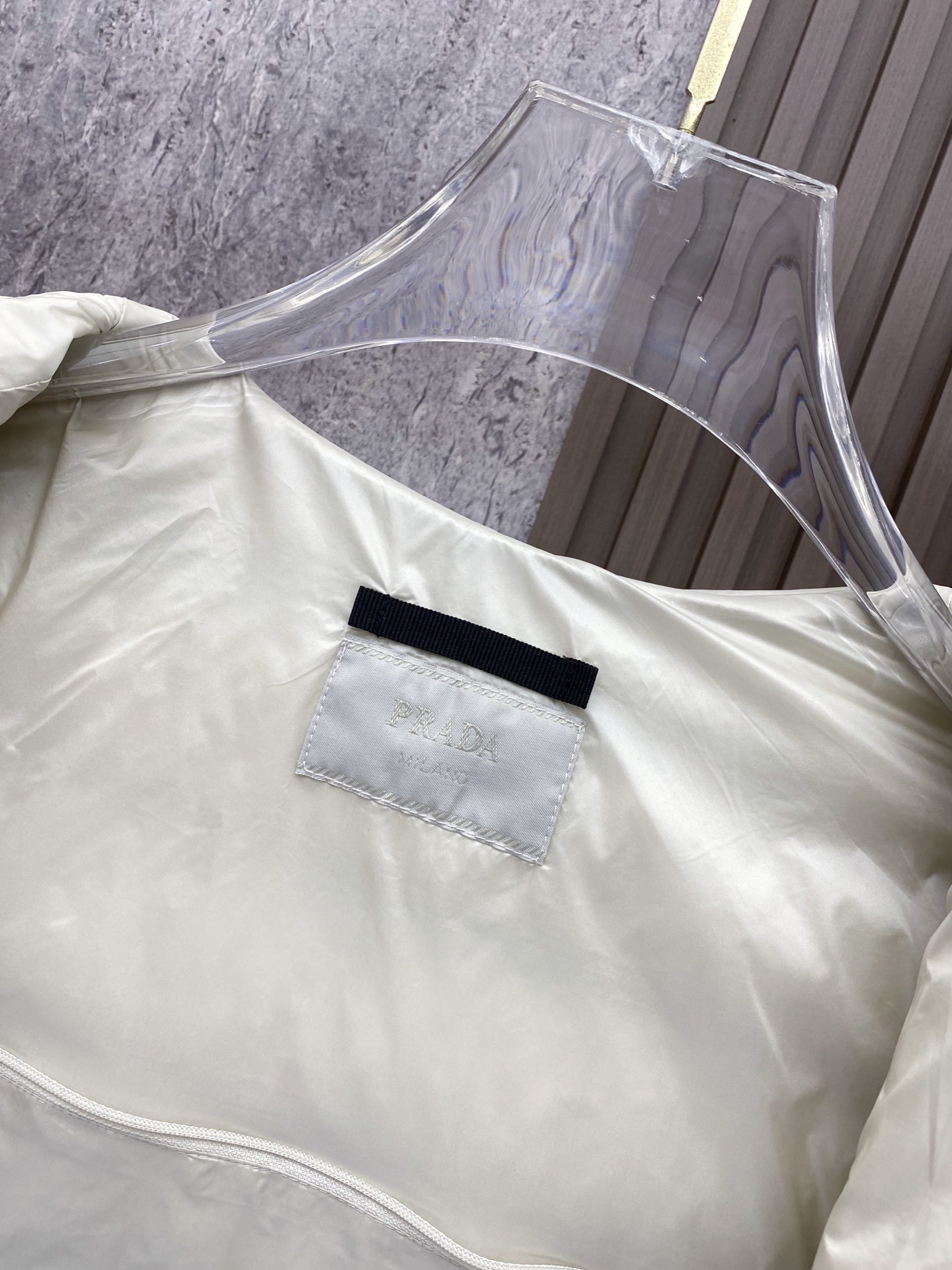 KLE397普拉达羽绒服 · image 35