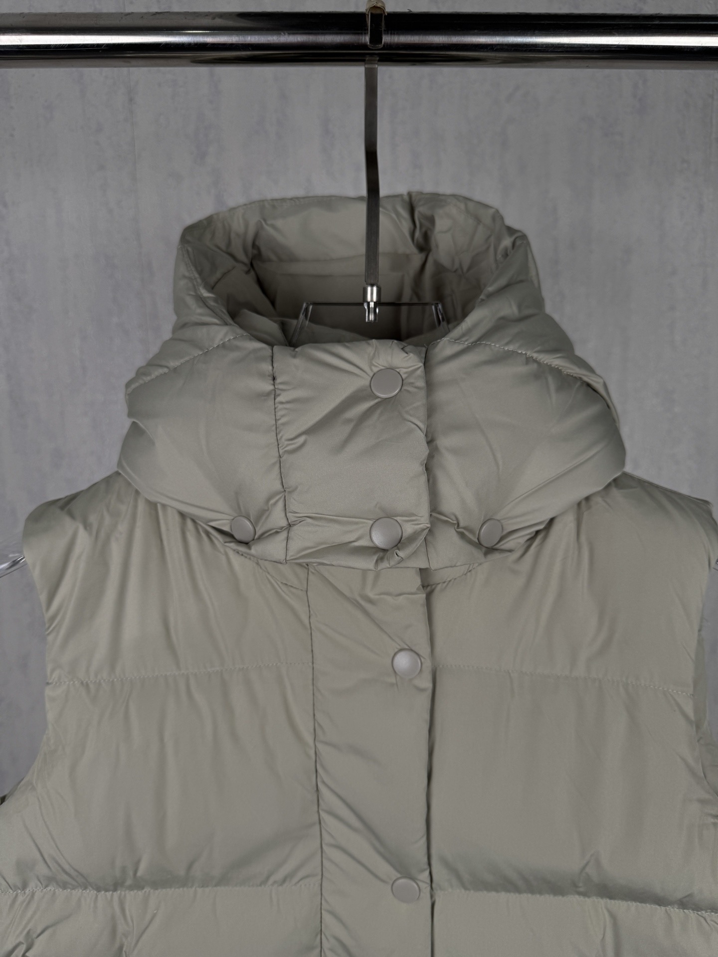 LZY167  Lululemon露露乐檬 泡芙四格连帽马甲 · image 10