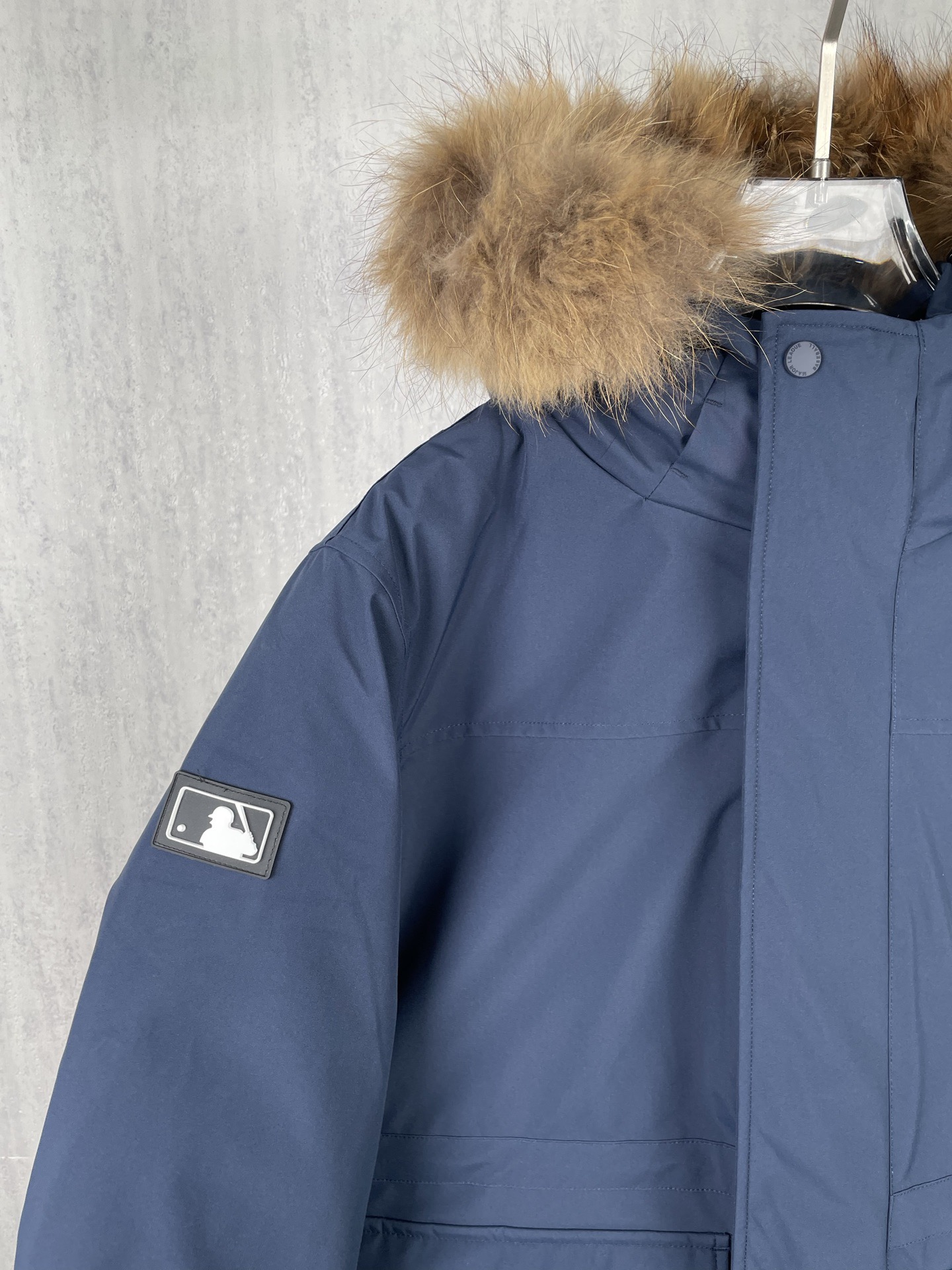 LZY206  MLB洋基队大标字母连帽工装中长羽绒服 · image 10