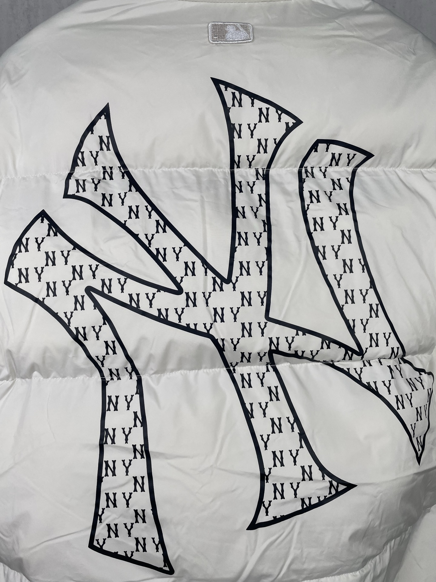 LZY214  MLB 后背老花大标羽绒服 · image 5