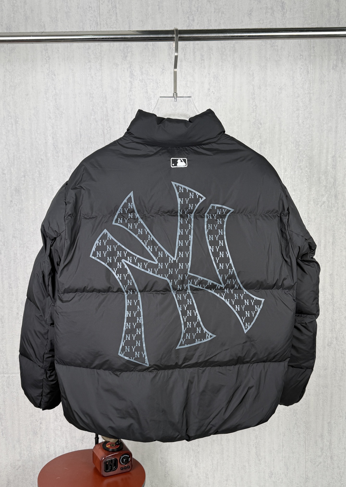 LZY214  MLB 后背老花大标羽绒服 · image 13