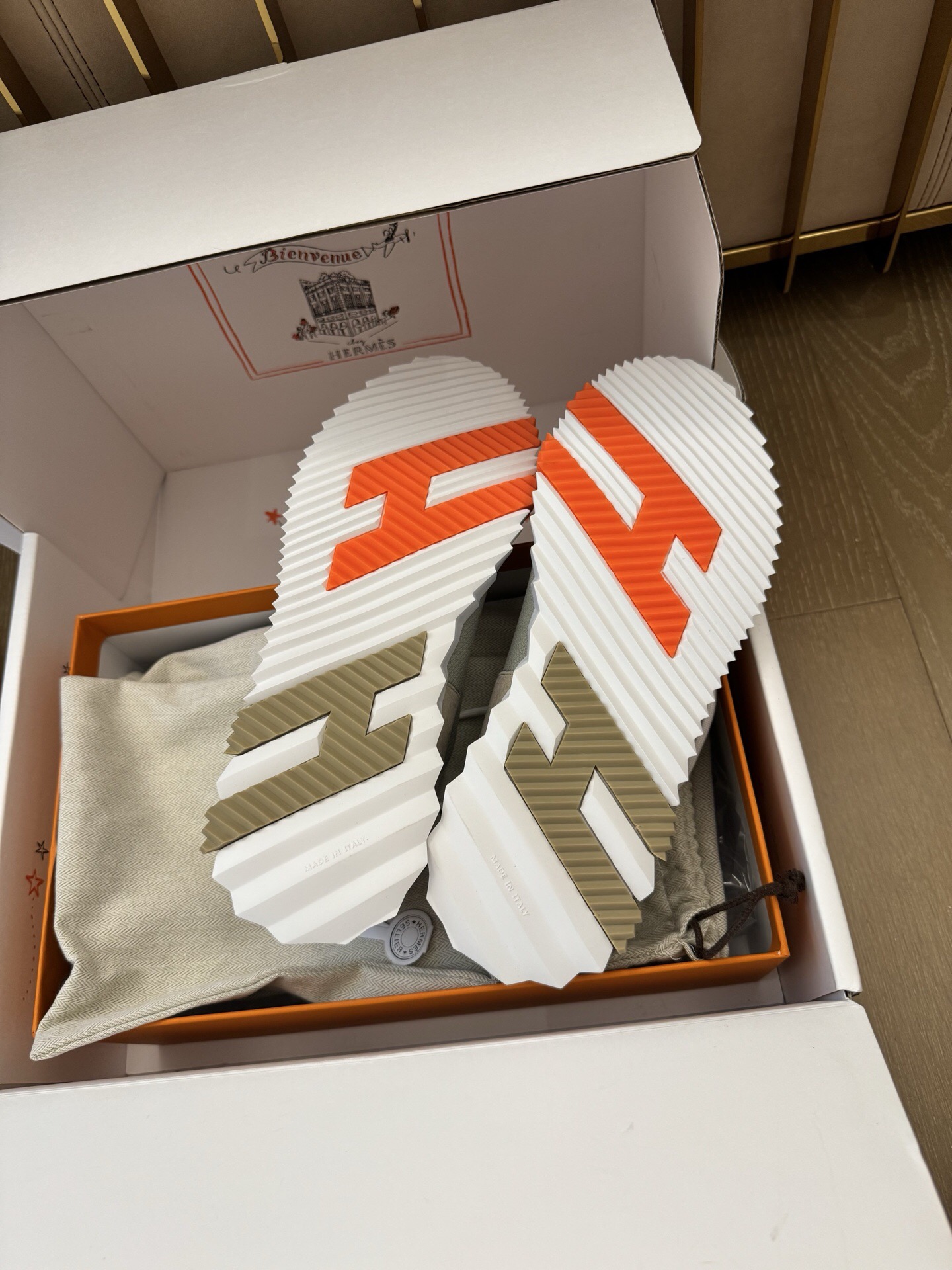 P559 LIFT sports shoes（Drawing beige） · image 7