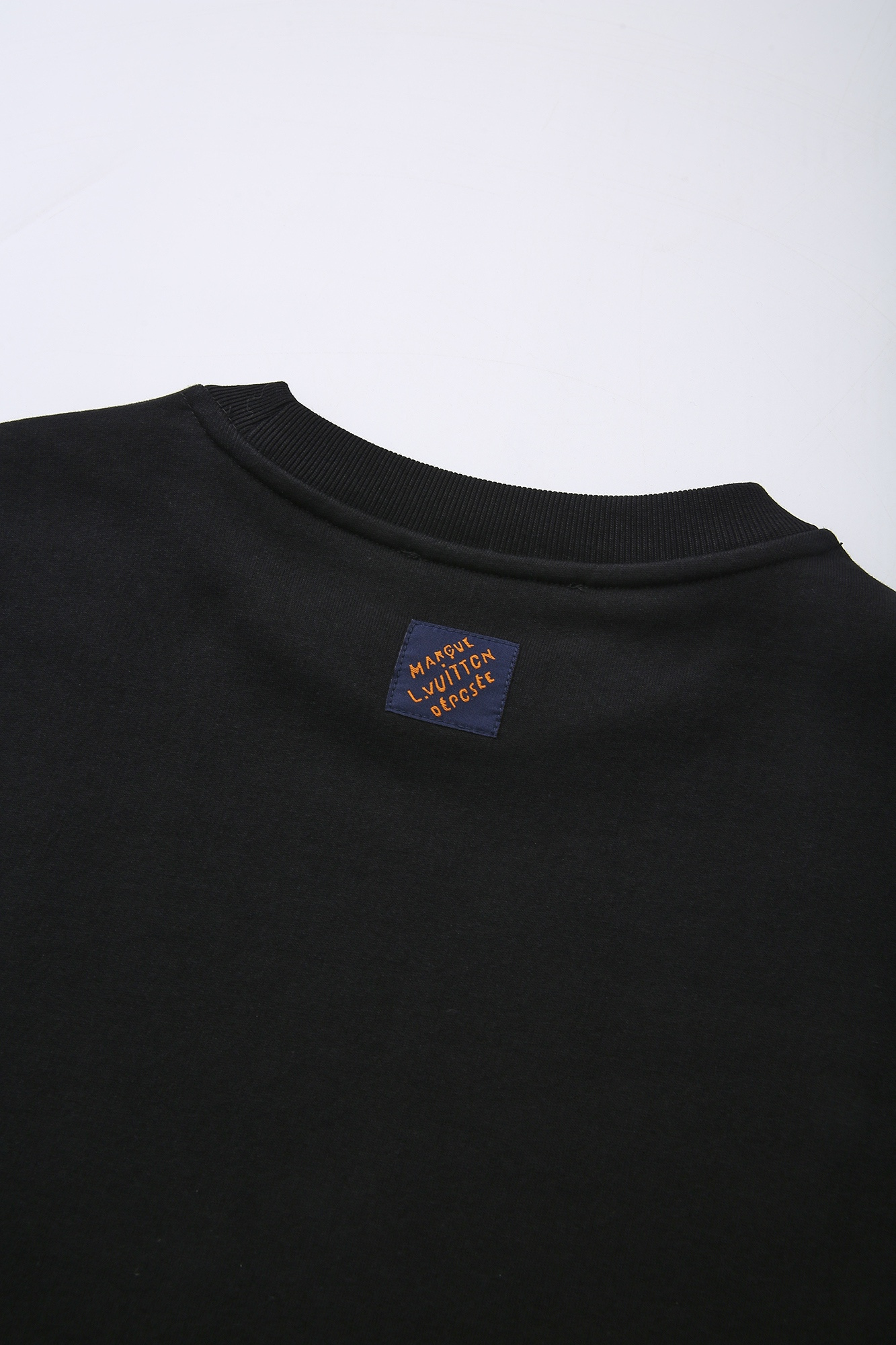 P379 Flocking pattern Sweatshirt · image 17