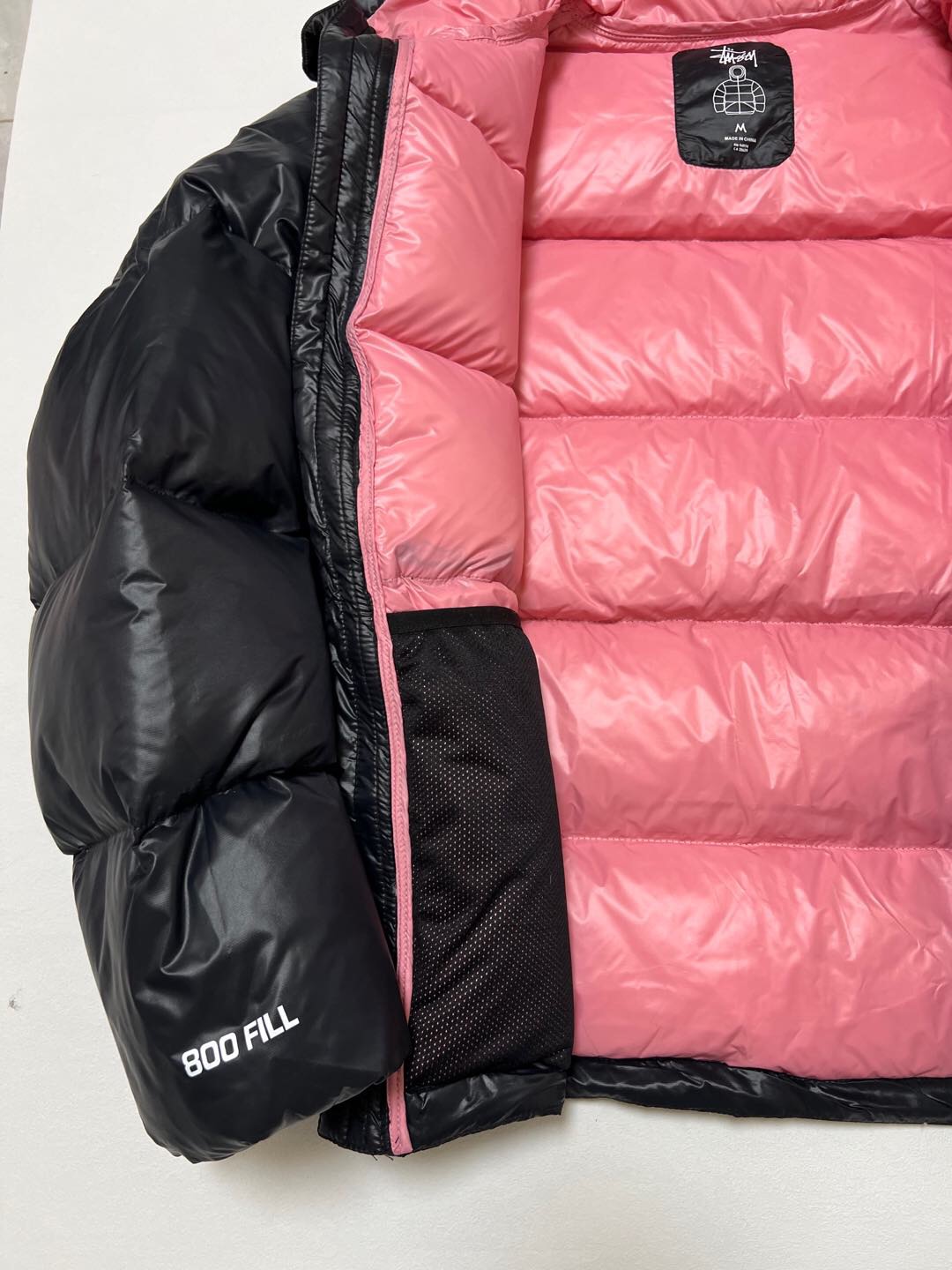 P879  Stussy down jacket · image 19