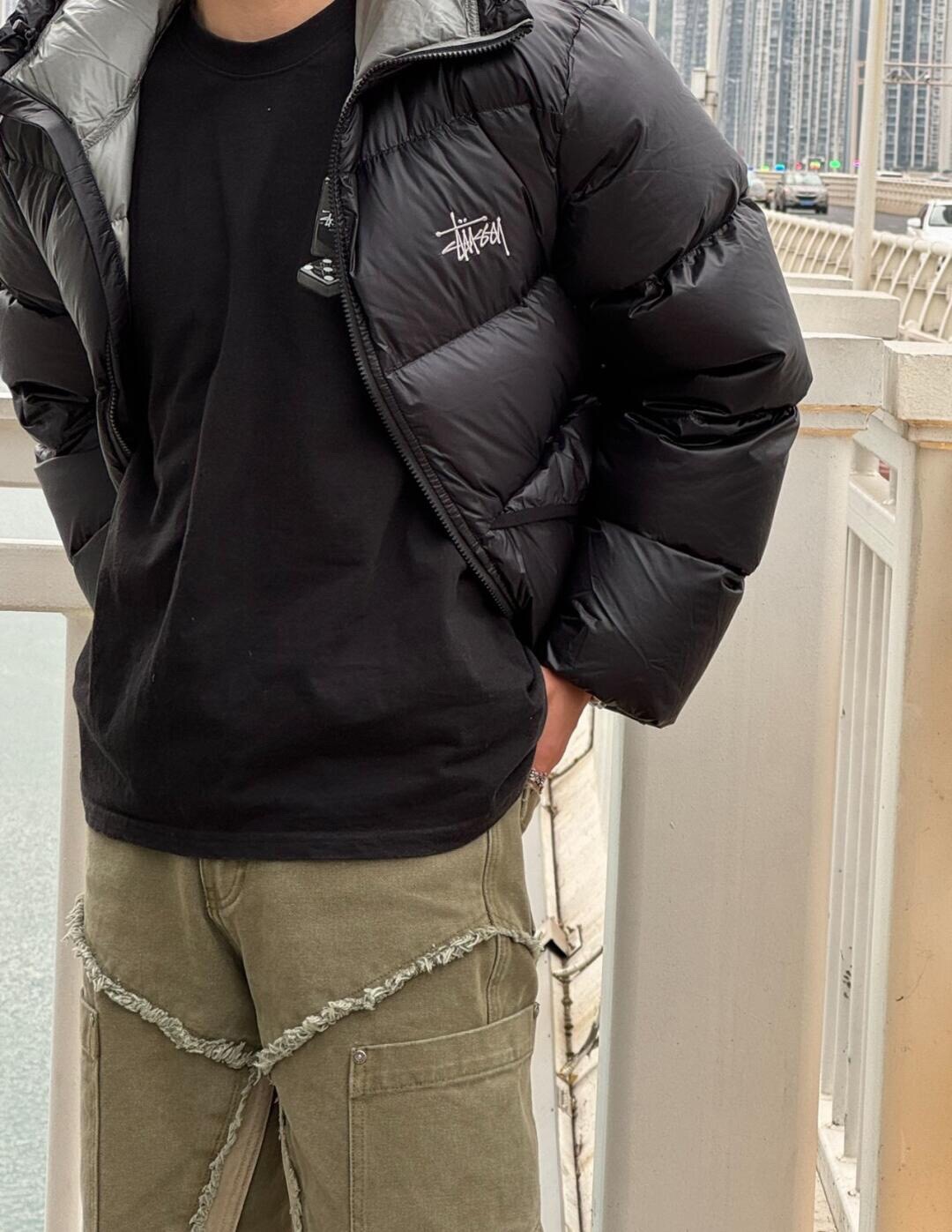P879  Stussy down jacket · image 25