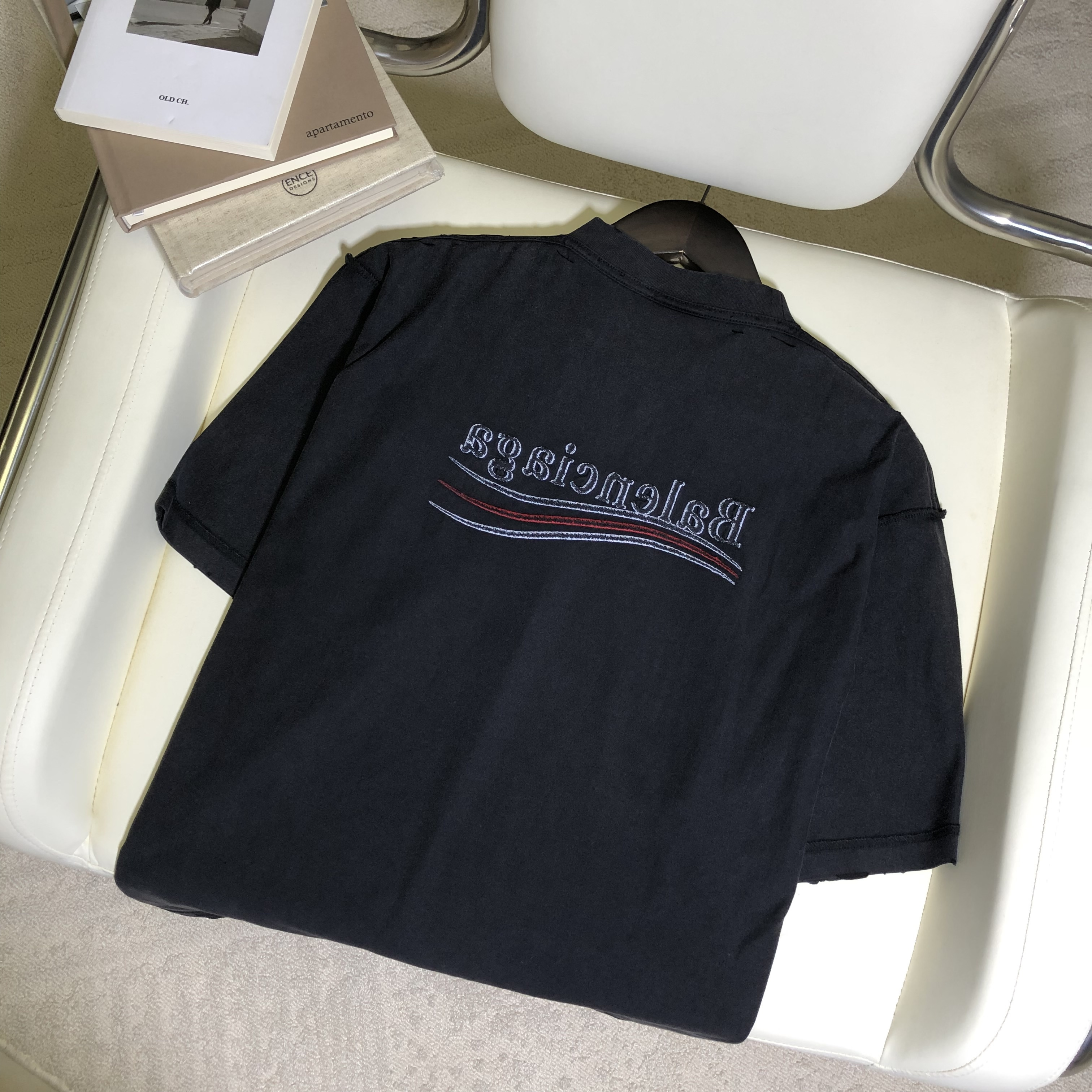 P229 Reverse T-shirt · image 10