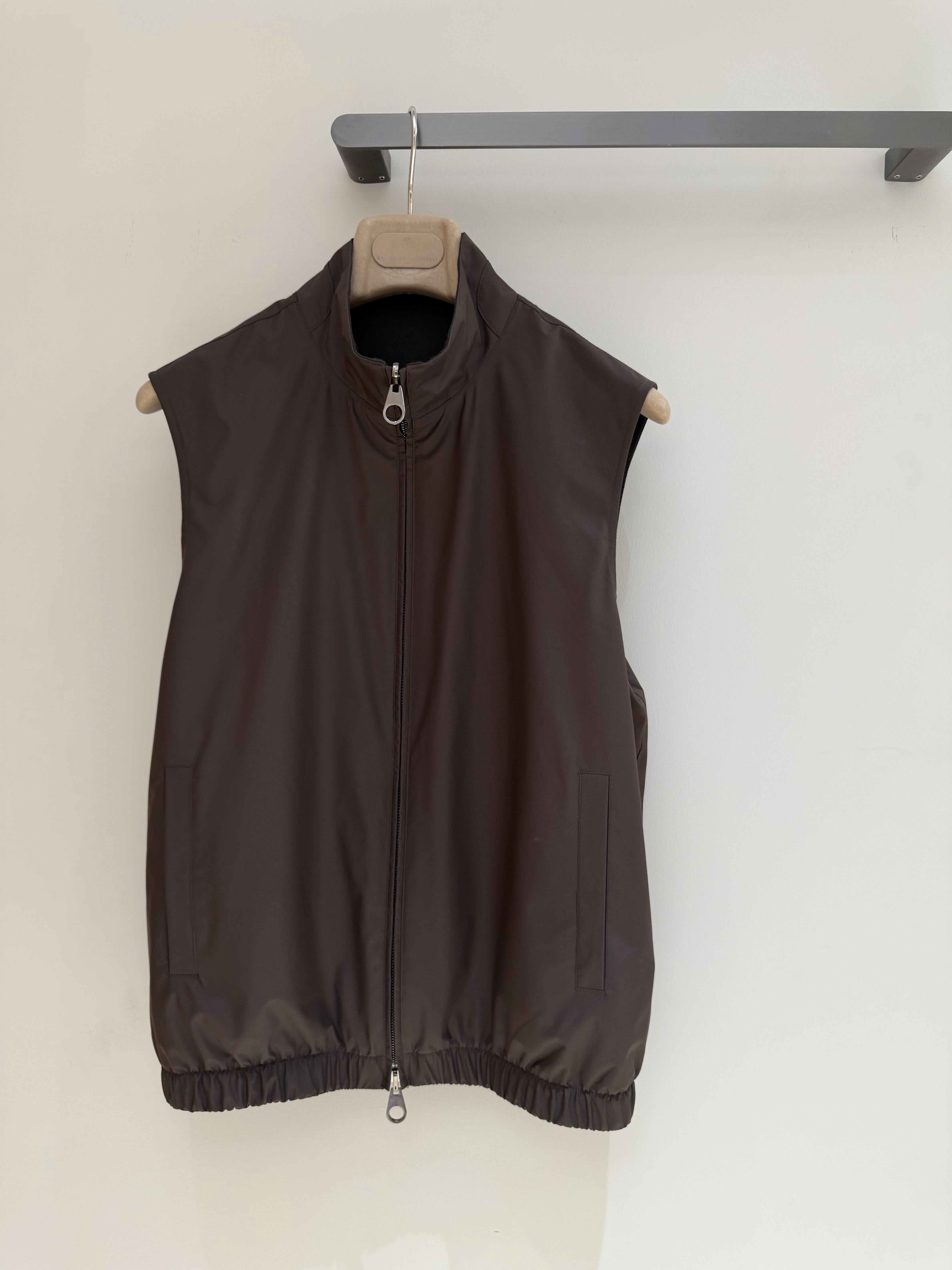 P699 reversible wool vest · image 5