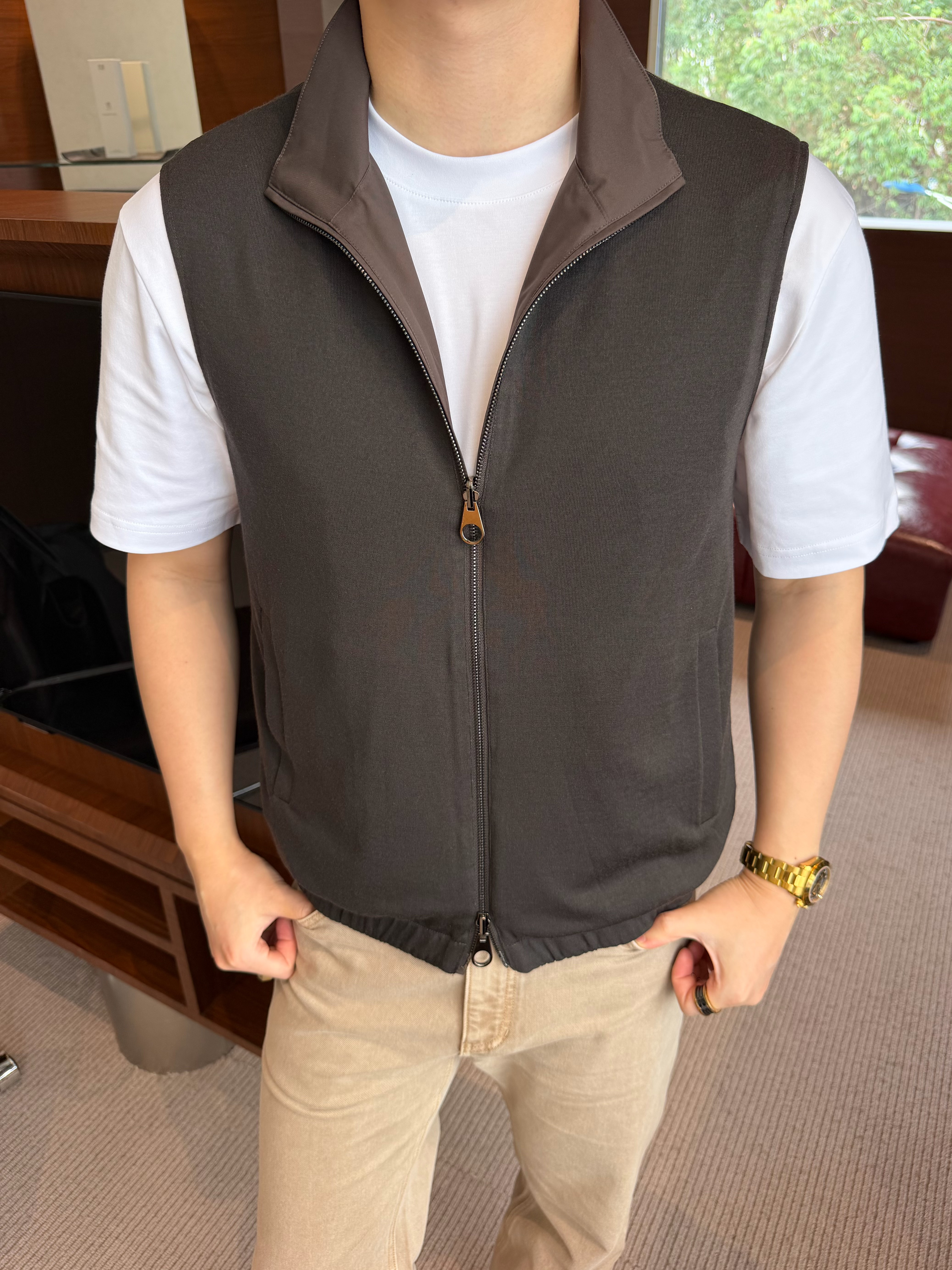 P699 reversible wool vest · image 28