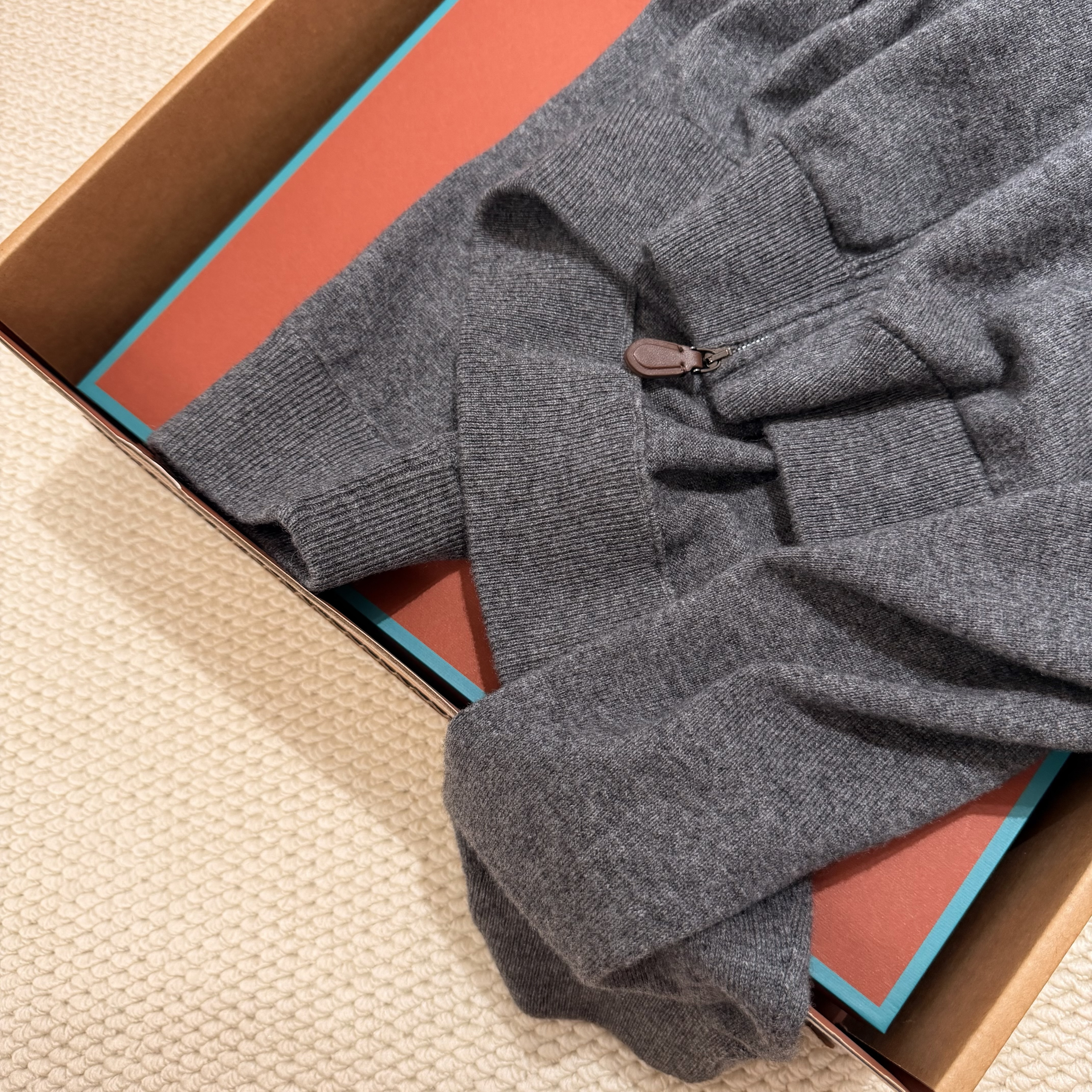 P1099 Wool Hoodie (Dark Grey) · image 16