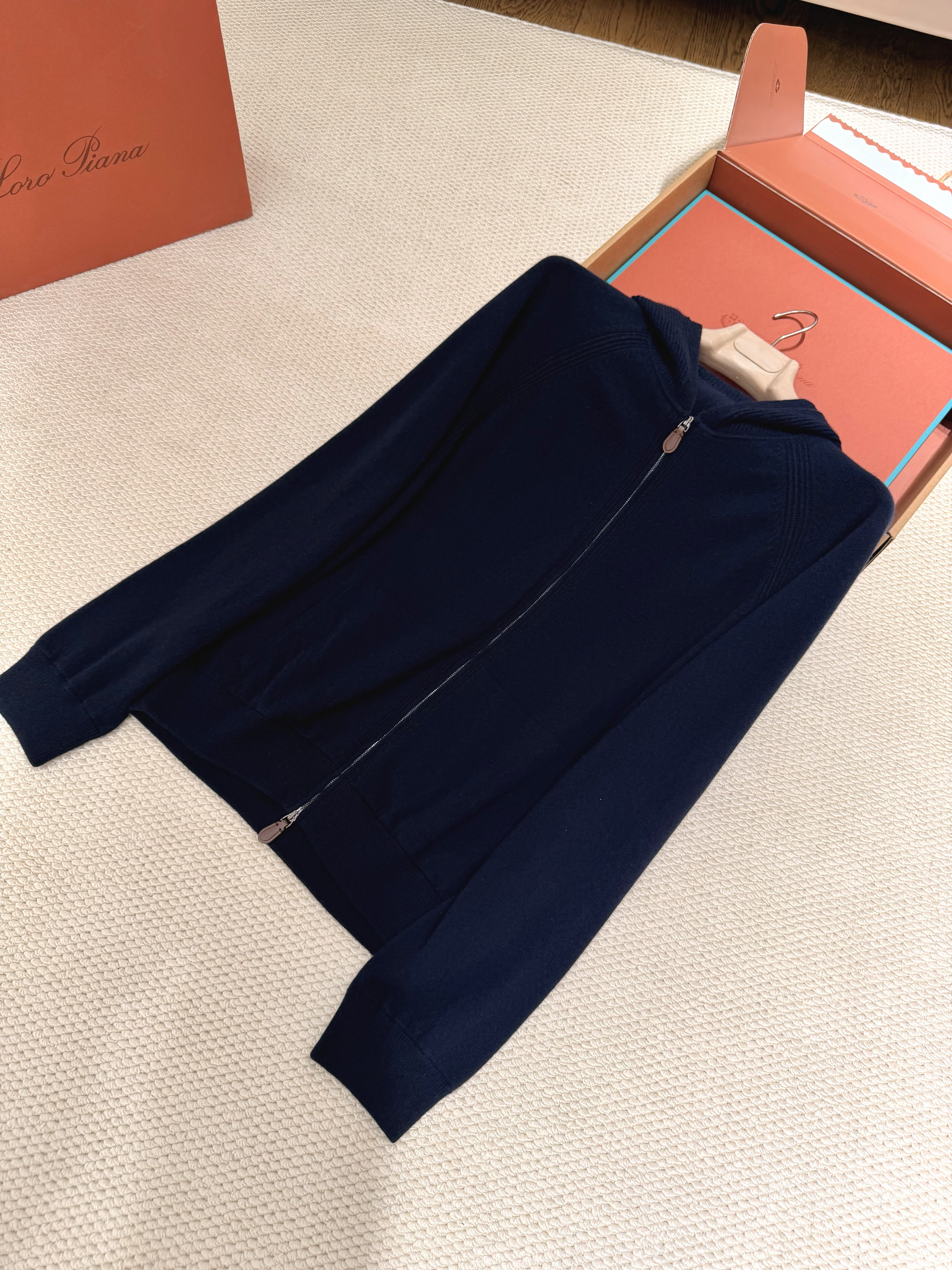 P1099 Wool Hoodie (Deep Blue) · image 7